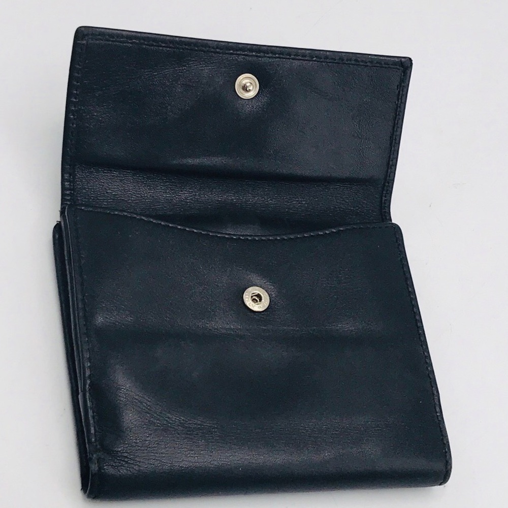 Gucci Black Wallet with Silver Accent - Picture 11 of 14